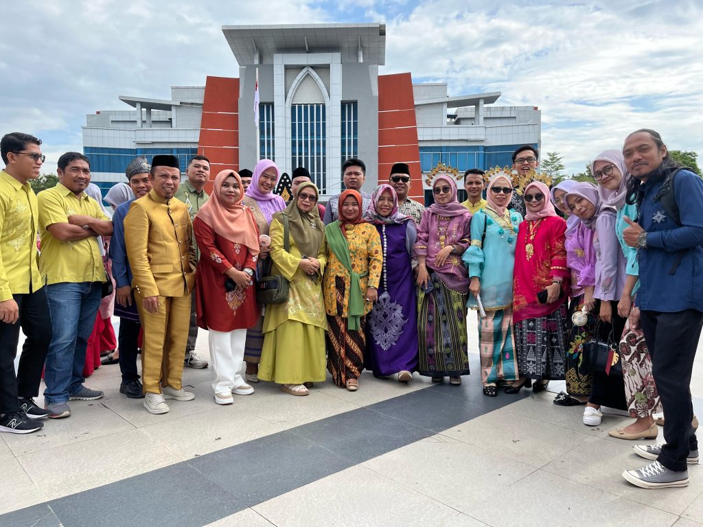 upacara 2 mei 2025