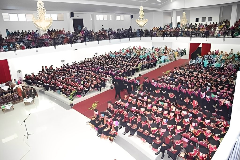 wisuda-pagi-2-24.11.2025.12.00.44